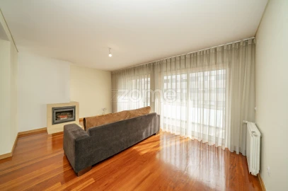 Apartamento T3 para Venda em São Vitor (Braga)