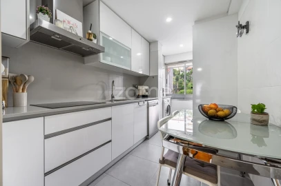 Apartamento T3 para Venda em Padim da Graça