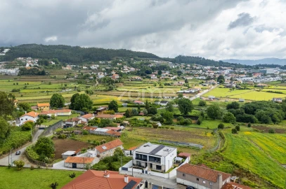 Moradia T3 para Venda em Abade de Neiva