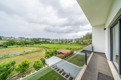 Moradia T3 para Venda em Abade de Neiva