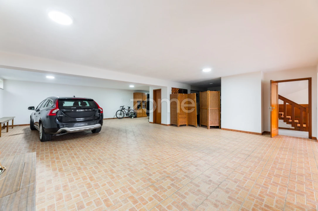 Moradia T4 para Venda em Areias Foto 56