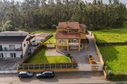 Moradia T4 para Venda em Areias
