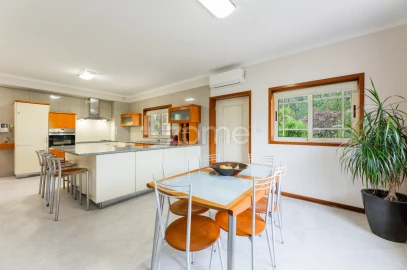 Moradia T4 para Venda em Areias