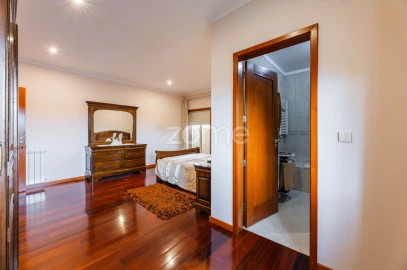 Moradia T4 para Venda em Areias