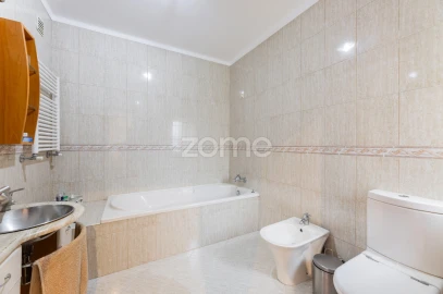 Moradia T4 para Venda em Areias