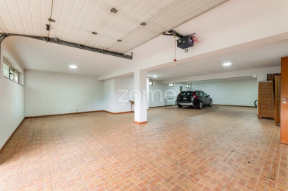 Moradia T4 para Venda em Areias
