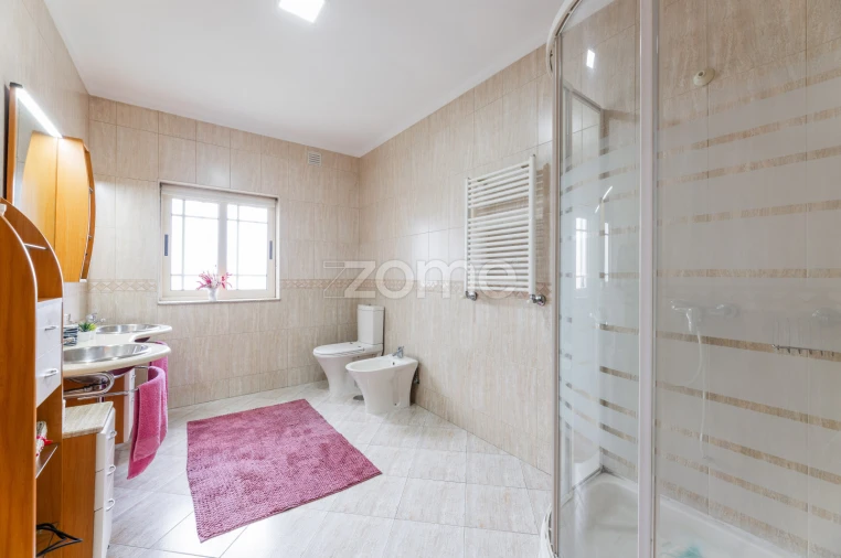 Moradia T4 para Venda em Areias Foto 15