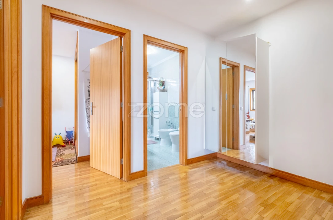 Apartamento T3 para Venda em Valongo Foto 23