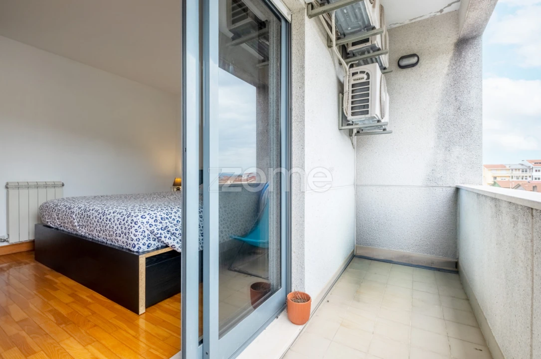 Apartamento T3 para Venda em Valongo Foto 33