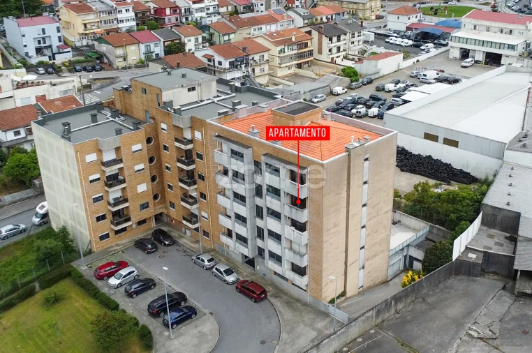 Apartamento T3 para Venda em Valongo Foto 39
