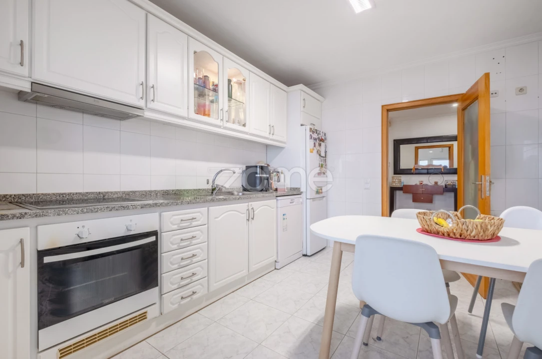Apartamento T3 para Venda em Valongo Foto 9