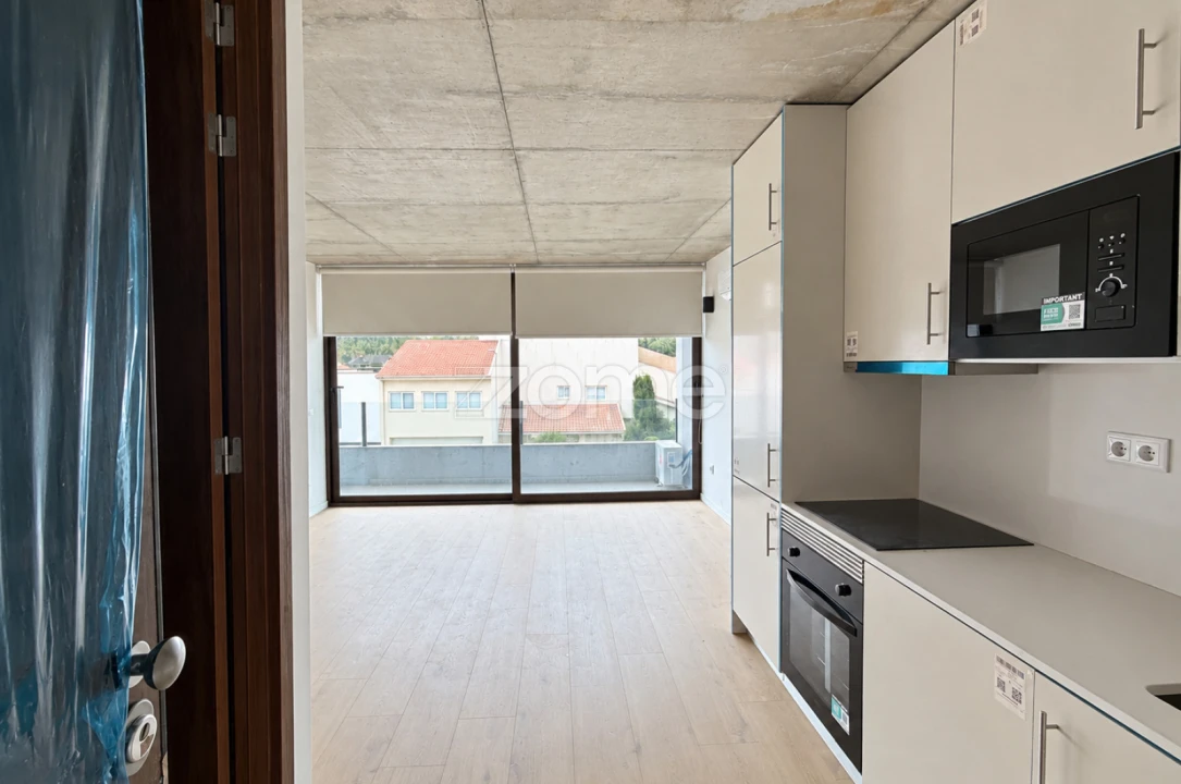 Apartamento T1 para Venda em São Mamede de Infesta e Senhora da Hora Foto 2