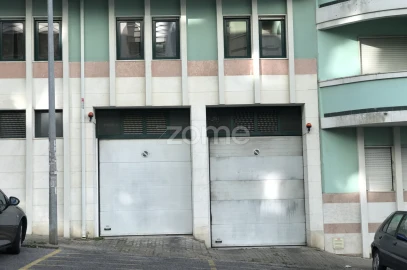 Apartamento T2 para Arrendamento em Algueirão-Mem Martins