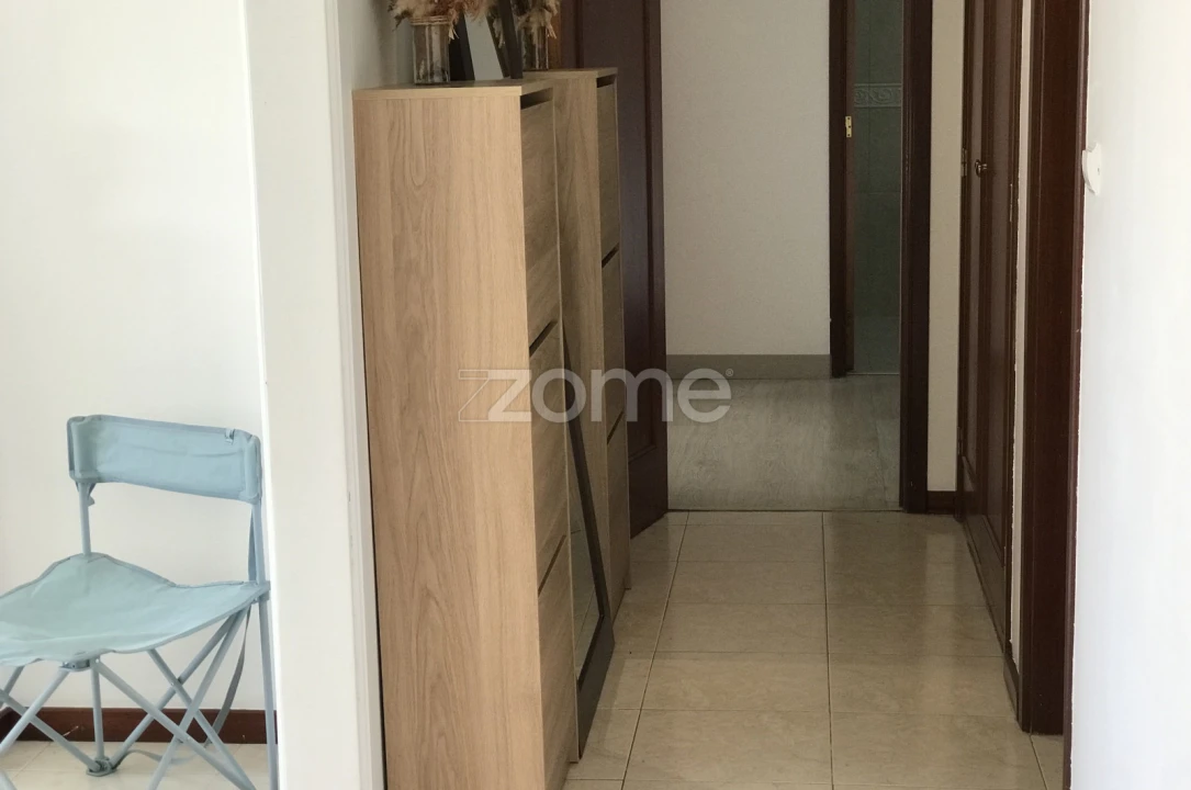 Apartamento T2 para Arrendamento em Algueirão-Mem Martins Foto 6