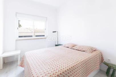 Apartamento T2 para Venda em Queluz e Belas