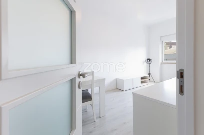 Apartamento T2 para Venda em Queluz e Belas