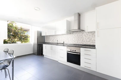Apartamento T2 para Venda em Queluz e Belas