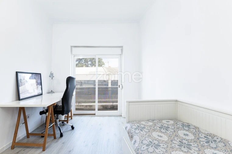 Apartamento T2 para Venda em Queluz e Belas Foto 5