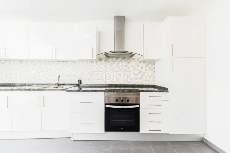 Apartamento T2 para Venda em Queluz e Belas Foto 16