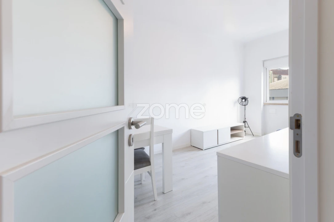 Apartamento T2 para Venda em Queluz e Belas Foto 10