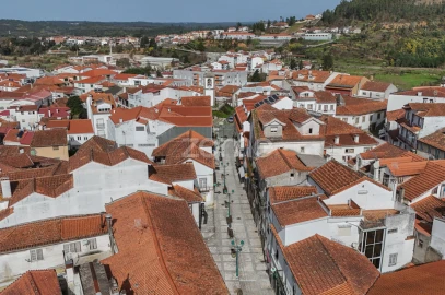 Moradia T9 para Venda em Arganil