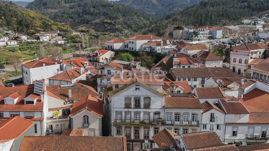 Moradia T9 para Venda em Arganil