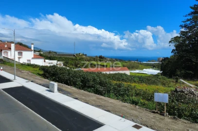 Terreno para Venda em Rosto do Cão (São Roque)