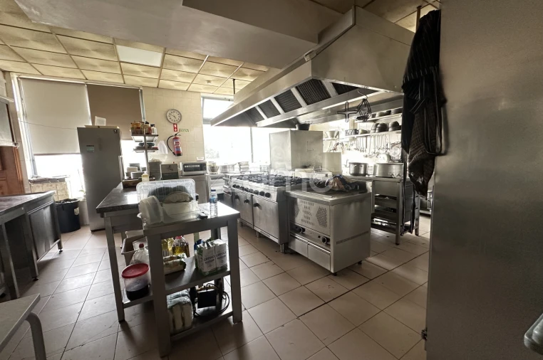Negócio para Venda em Luso Foto 20
