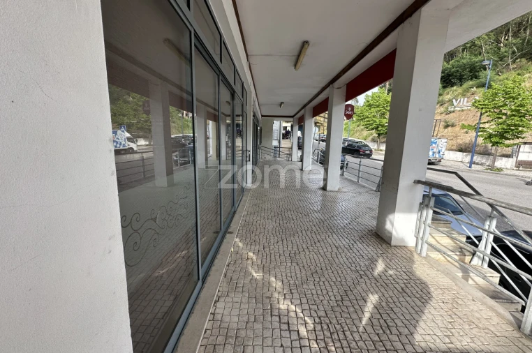 Negócio para Venda em Luso Foto 71