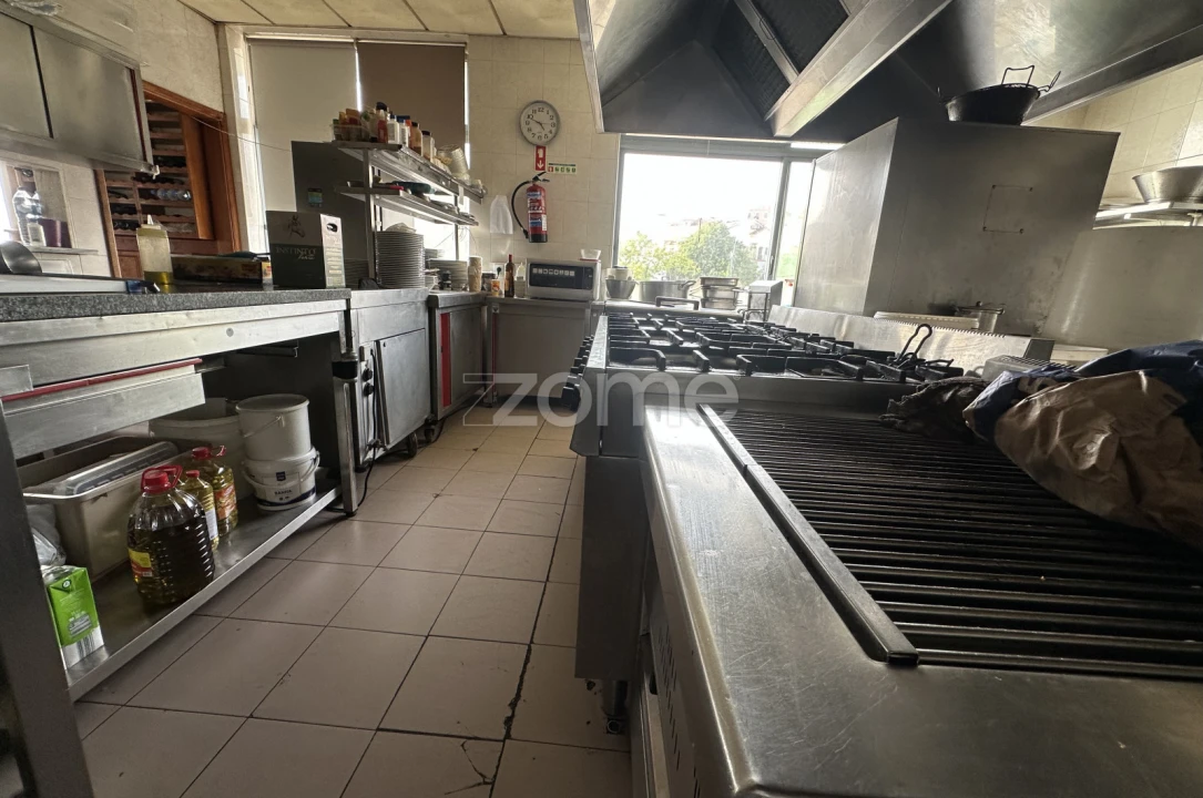 Negócio para Venda em Luso Foto 23