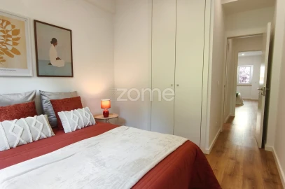 Apartamento T2 para Venda em Benfica