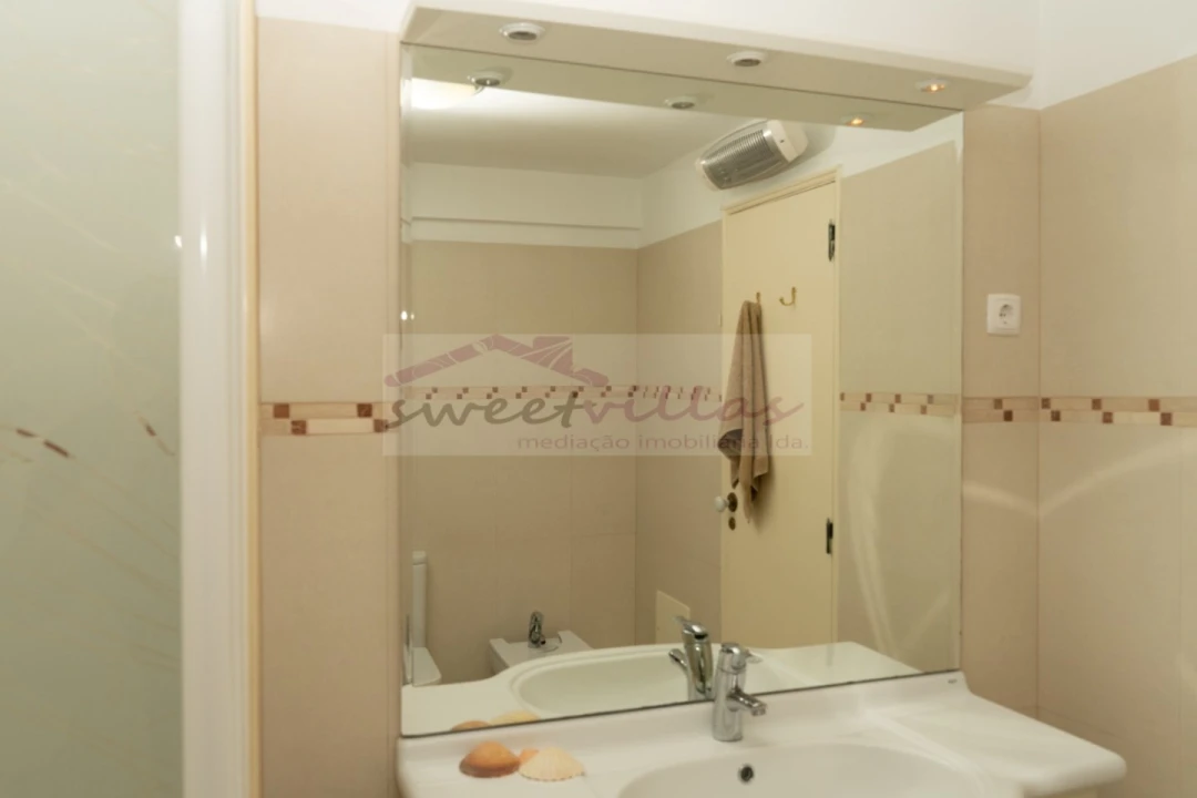 Apartamento T3 para Venda em Albufeira e Olhos de Água Foto 13