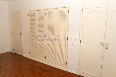 Apartamento T3 para Venda em Albufeira e Olhos de Água