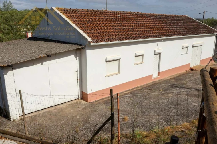 Moradia T2 para Venda em Ramalhal Foto 2
