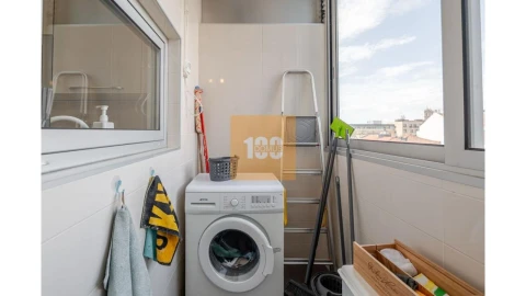 Apartamento T3 para Venda em Cedofeita, Santo Ildefonso, Sé, Miragaia, São Nicolau e Vitória