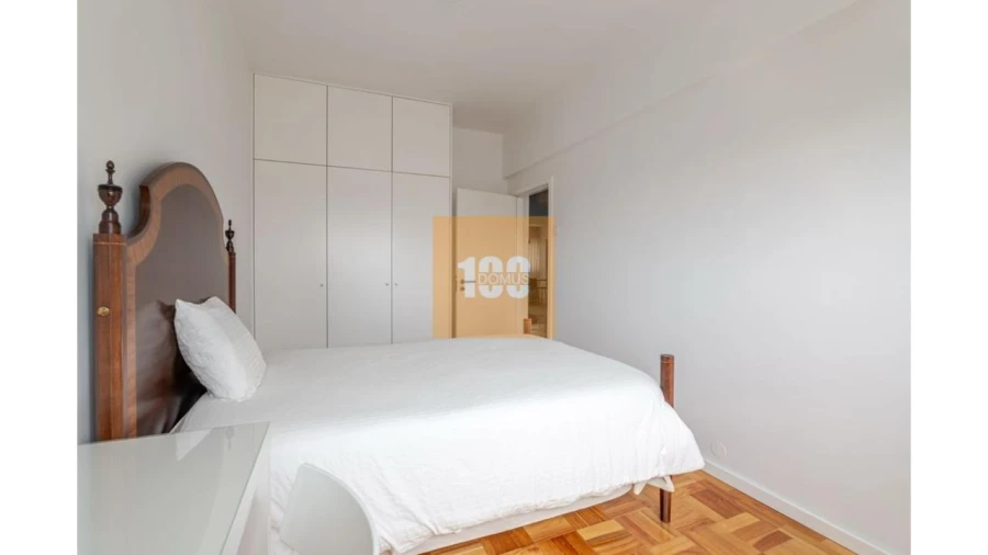 Apartamento T3 para Venda em Cedofeita, Santo Ildefonso, Sé, Miragaia, São Nicolau e Vitória Foto 27