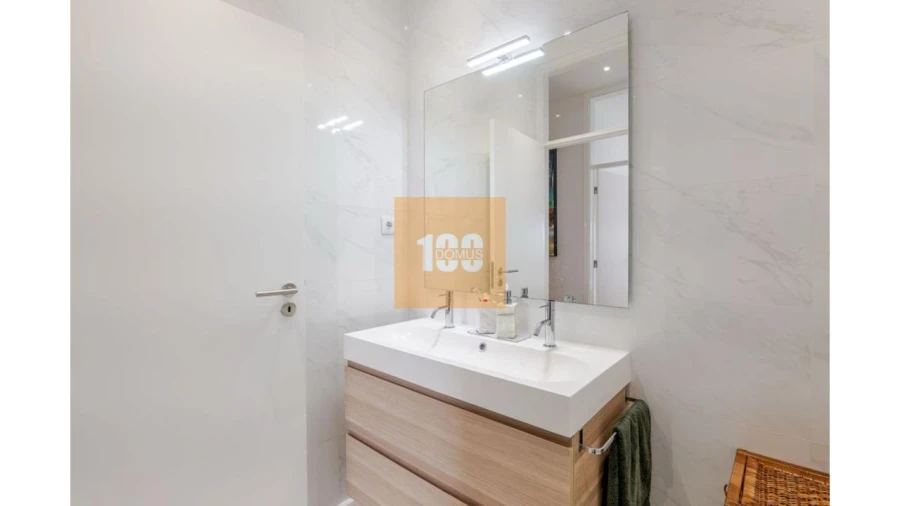Apartamento T3 para Venda em Cedofeita, Santo Ildefonso, Sé, Miragaia, São Nicolau e Vitória Foto 33