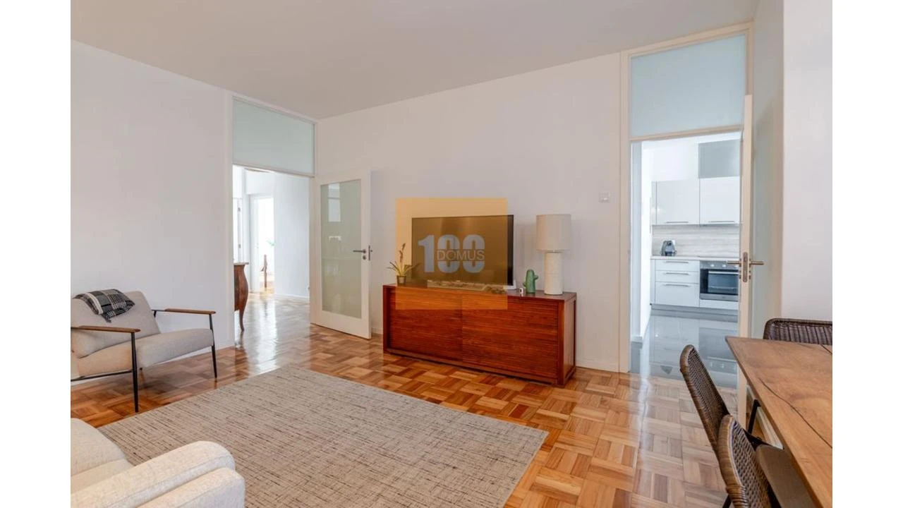Apartamento T3 para Venda em Cedofeita, Santo Ildefonso, Sé, Miragaia, São Nicolau e Vitória Foto 8