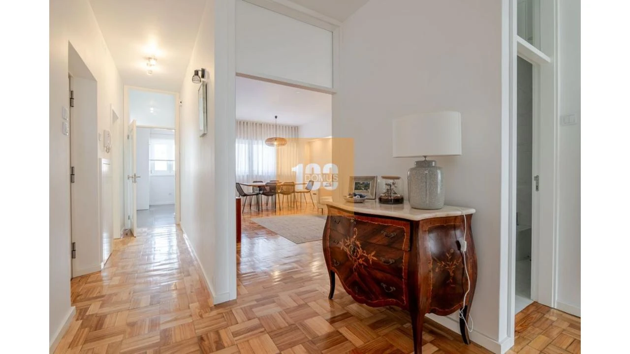 Apartamento T3 para Venda em Cedofeita, Santo Ildefonso, Sé, Miragaia, São Nicolau e Vitória Foto 11