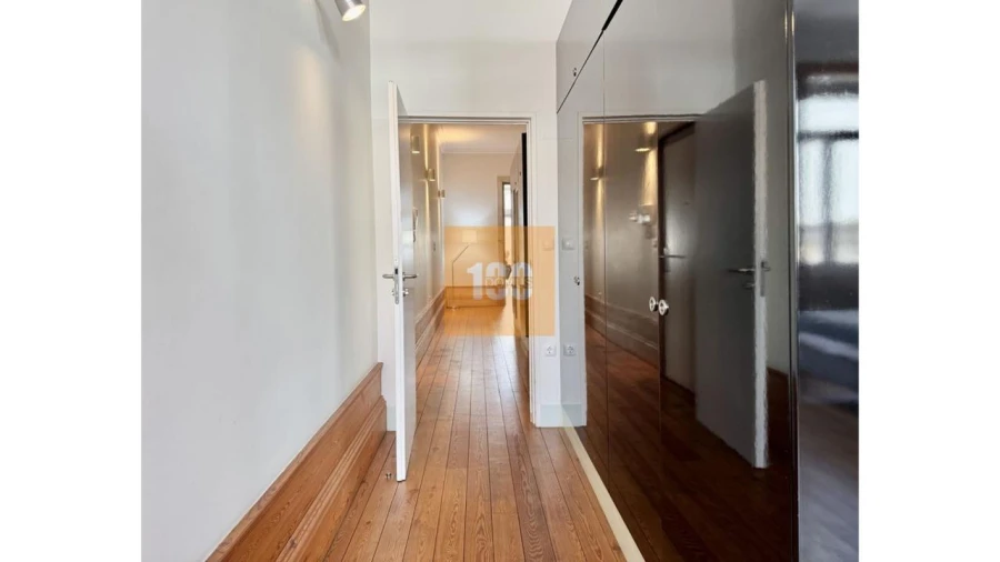 Apartamento T1 para Venda em Cedofeita, Santo Ildefonso, Sé, Miragaia, São Nicolau e Vitória Foto 13