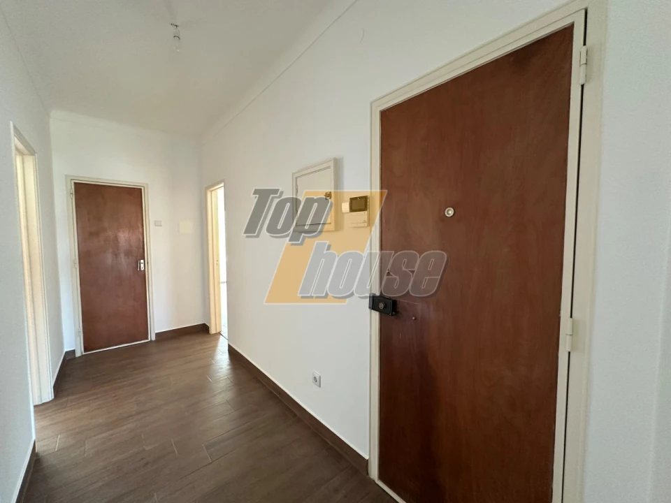 Apartamento T3 para Arrendamento em Costa da Caparica Foto 8