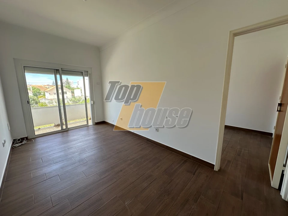 Apartamento T3 para Arrendamento em Costa da Caparica Foto 16