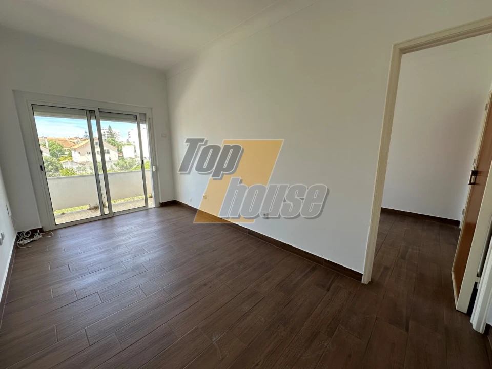 Apartamento T3 para Arrendamento em Costa da Caparica Foto 17