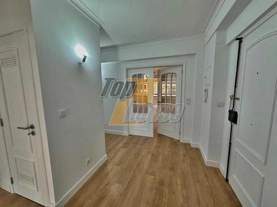 Apartamento T3 para Venda em São Domingos de Benfica Foto 6