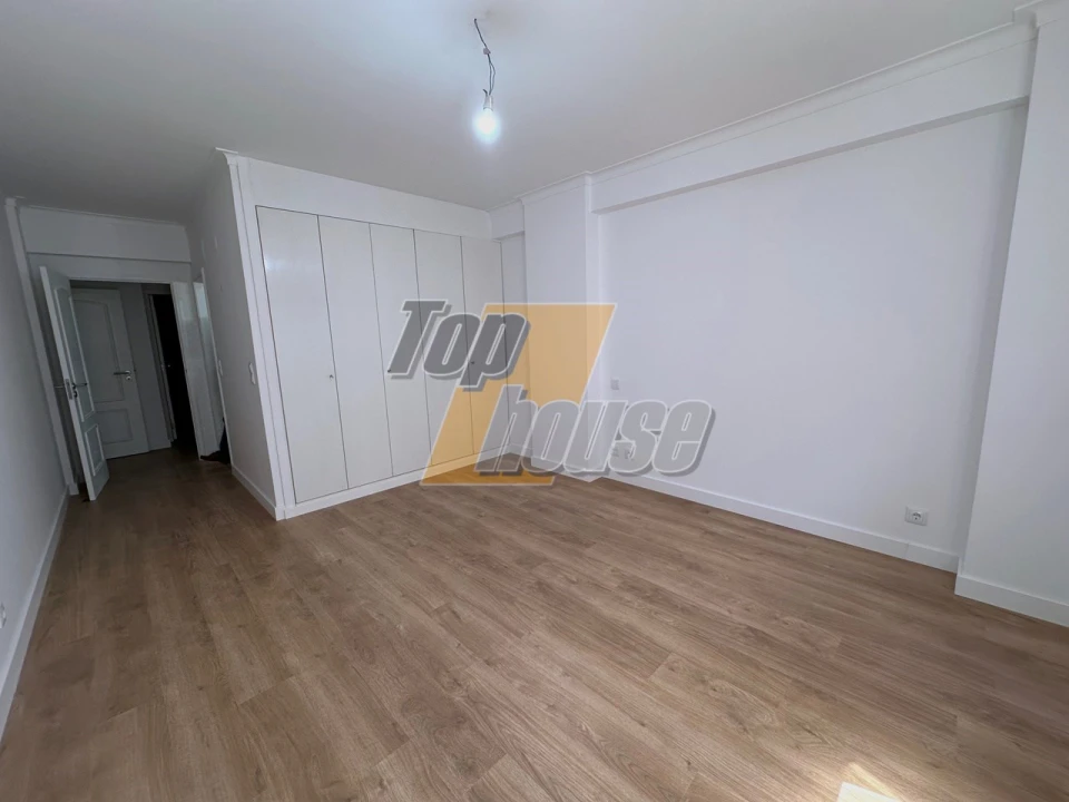 Apartamento T3 para Venda em São Domingos de Benfica Foto 29