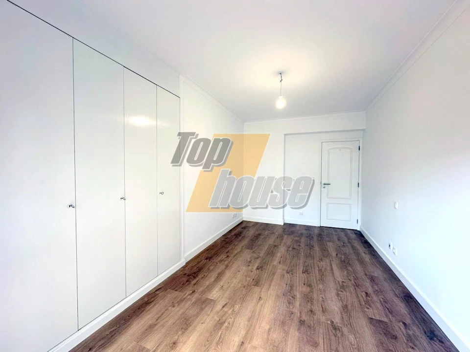 Apartamento T3 para Venda em São Domingos de Benfica Foto 15
