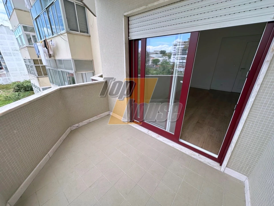 Apartamento T3 para Venda em São Domingos de Benfica Foto 18