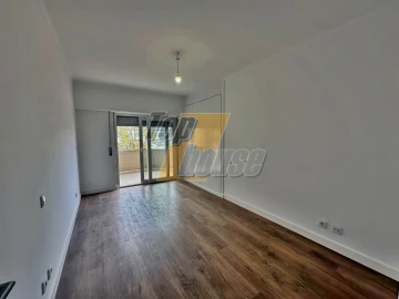 Apartamento T3 para Venda em São Domingos de Benfica