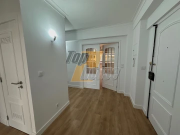 Apartamento T3 para Venda em São Domingos de Benfica