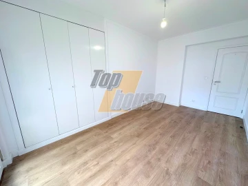 Apartamento T3 para Venda em São Domingos de Benfica